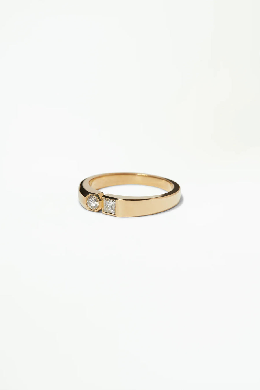 Princess Cut Diamond Dyad Signet Ring
