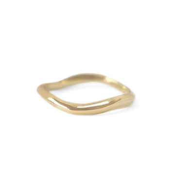 organically shaped gold band