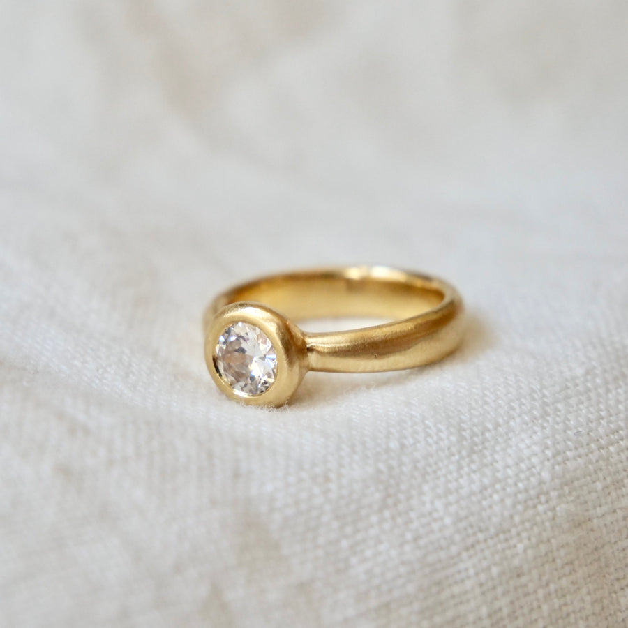 Classic Bezel Ring Large - White Diamond-MM Fine Rings-Marisa Mason