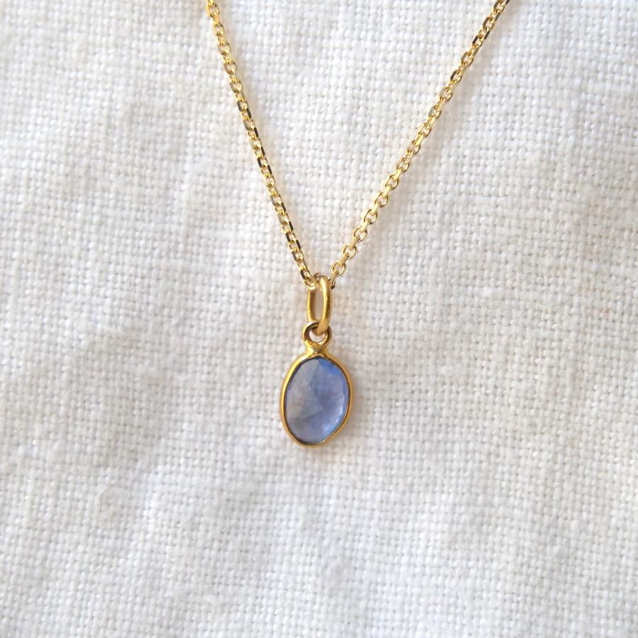 Oval Sapphire Pendant Necklace
