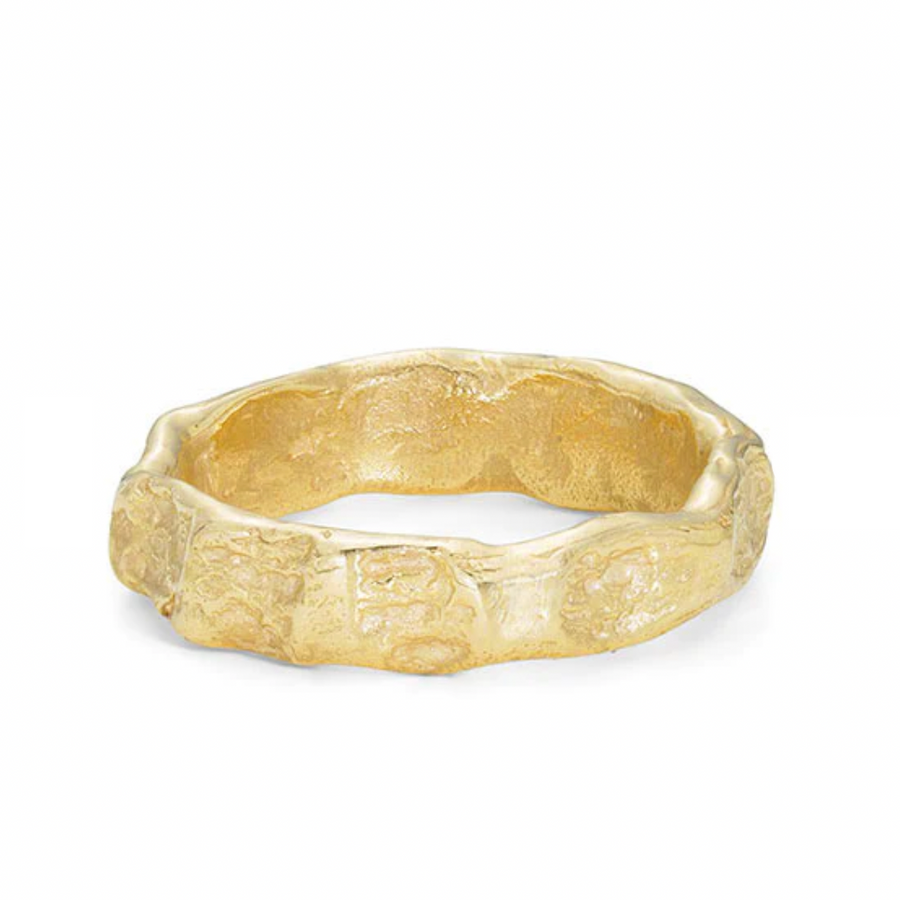 Thick textured 18k gold band