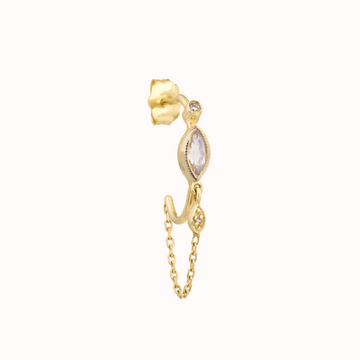 GOLD LONG EARRINGS WITH MOONSTONES AND DIAMONDS. THE STONES COME IN A GRADIENT OF LIGHT IRIDESCENT TONES.