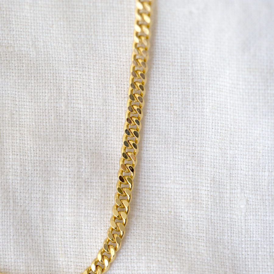 Chunky Hollow Curb Chain Necklace