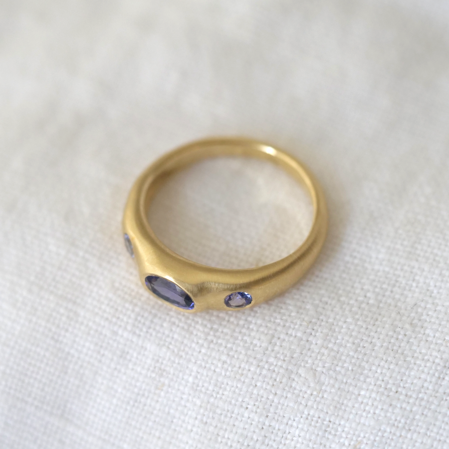 Sempre Ring in Tanzanite