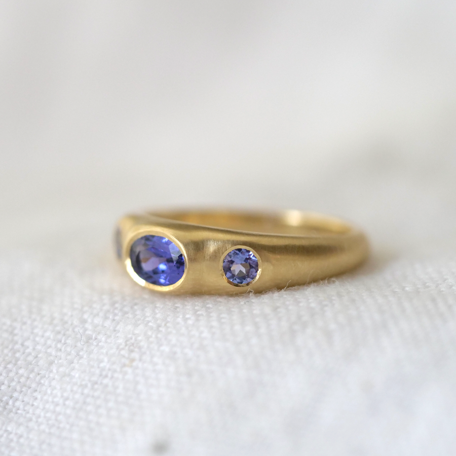 Sempre Ring in Tanzanite