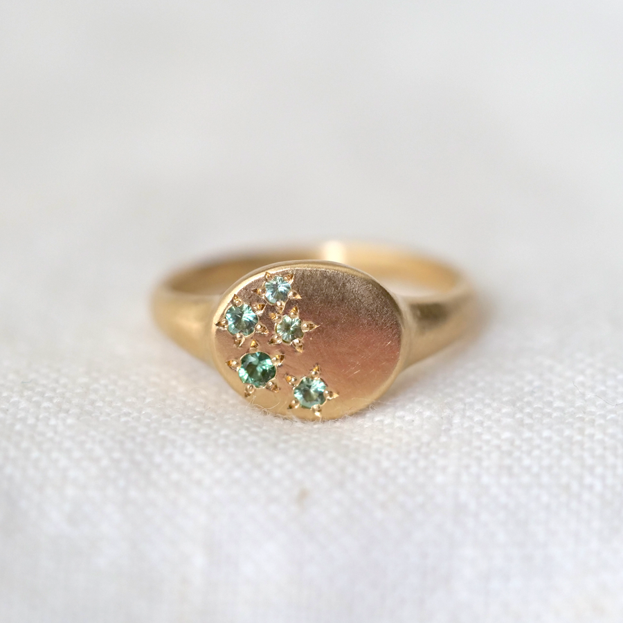 Scattered Stars Green Sapphire Signet