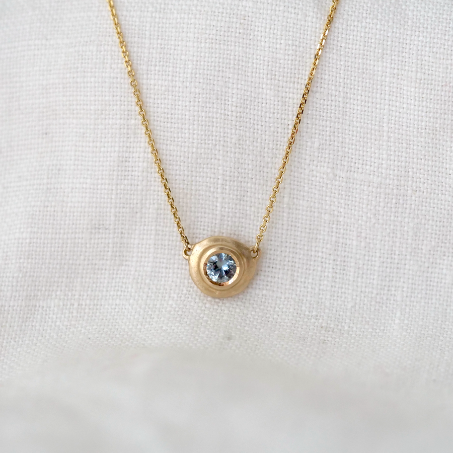Natural Bezel Round Necklace - Montana Sapphire