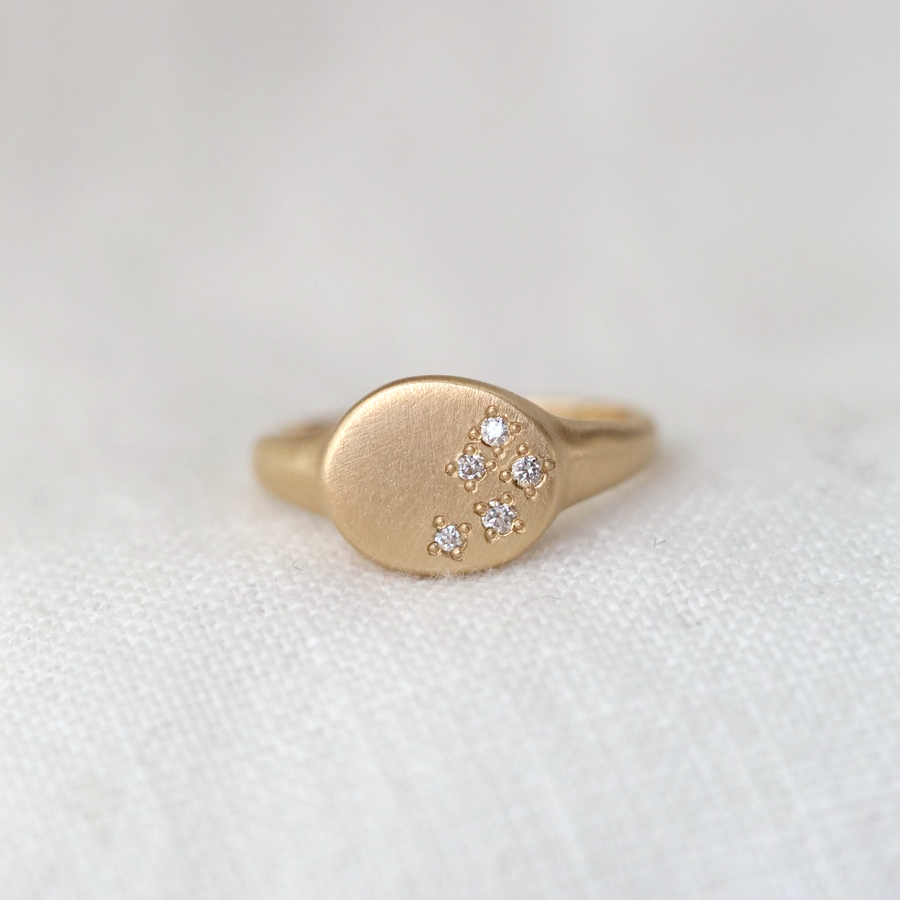 Scattered Stars Diamond Signet