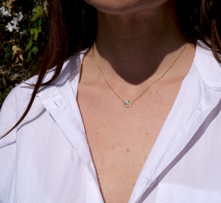 Natural Bezel Round Necklace - Montana Sapphire