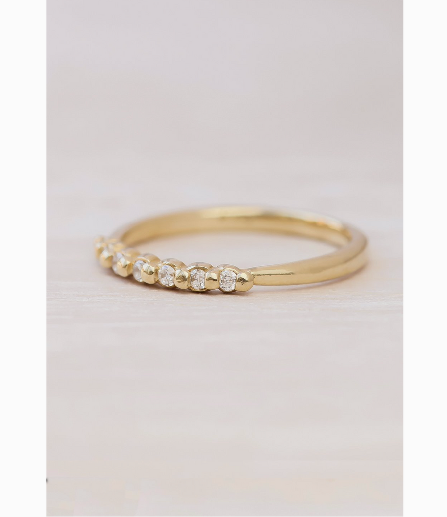 Timeless 7 Diamonds Ring