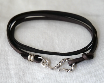 Twist Hook Leather Bracelet