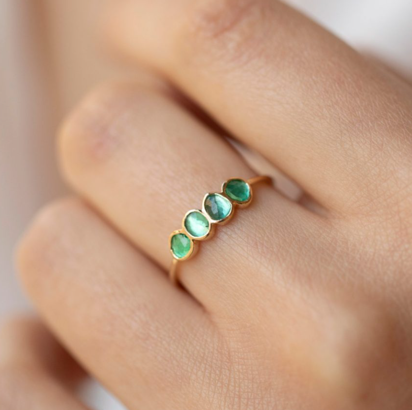 MULTI VIVID EMERALDS RING